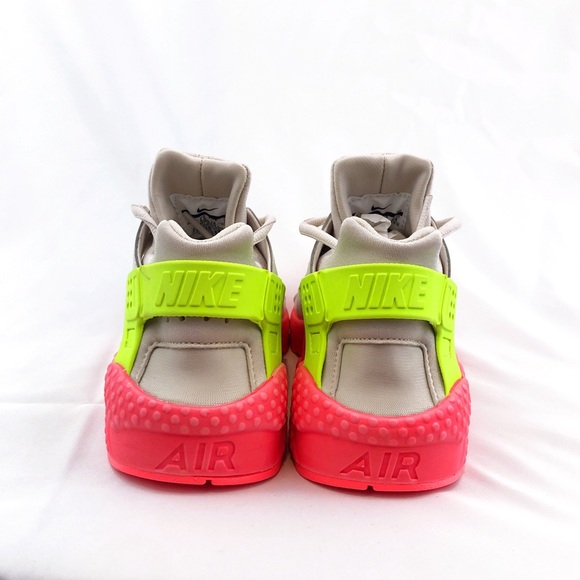 SOLD Nike Air Huarache Run Desert Sand W AUTHENTIC - Picture 4 of 5